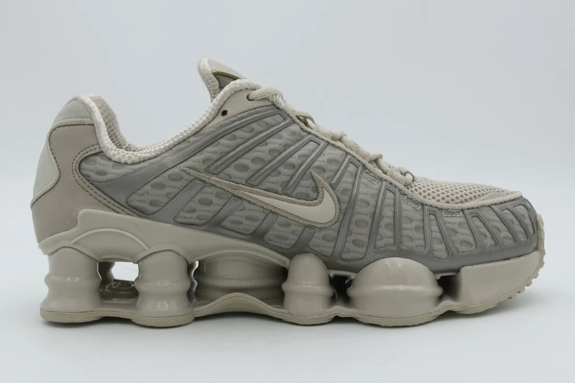 Nike Shox TL Γυναικεία Sneakers Εκρού, Μπεζ, Γκρι