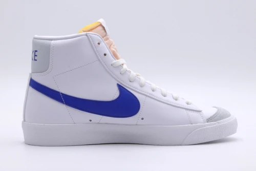 Nike Blazer Mid 77 Vintage Sneakers (BQ6806 124)
