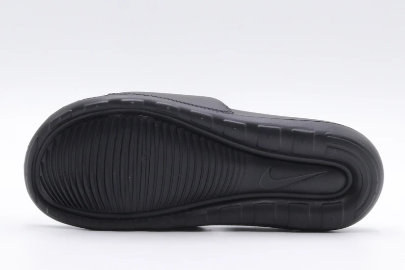 Nike Victori One Γυναικείες Παντόφλες Μαύρες