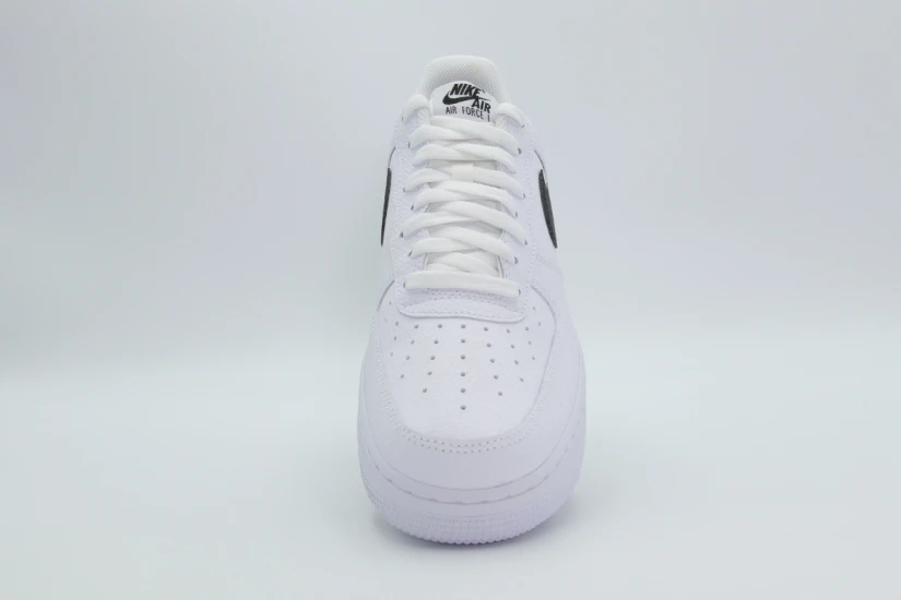 Nike Air Force 1 07 Sneakers (CT2302 100)