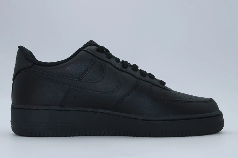 Nike Air Force 1 07 Ανδρικά Sneakers Μαύρα