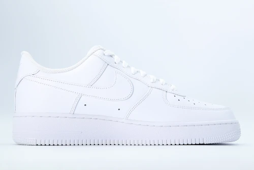 Nike Air Force 1 07 Sneakers (CW2288 111)