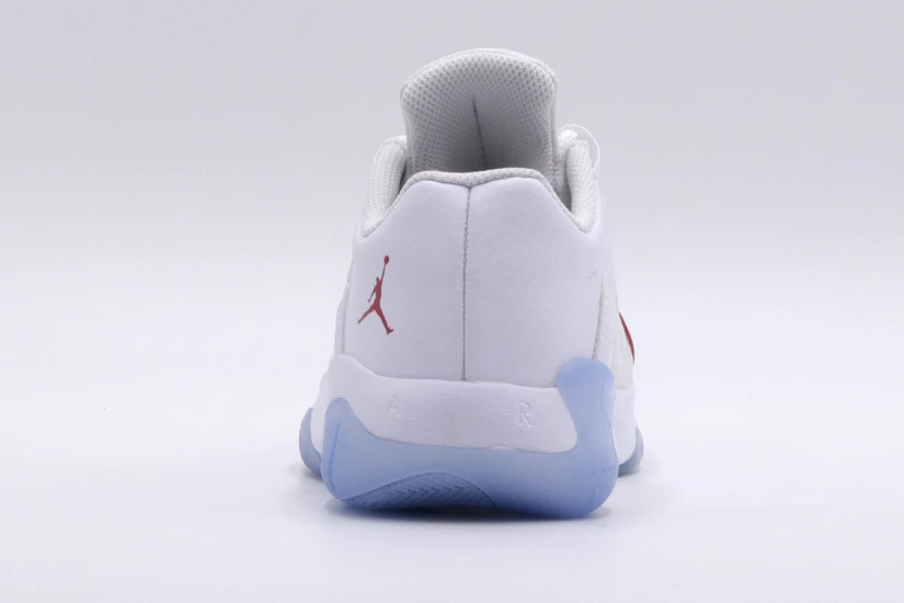 Jordan Air 11 CMFT Low Sneakers Λευκά, Κόκκινα, Γαλάζια