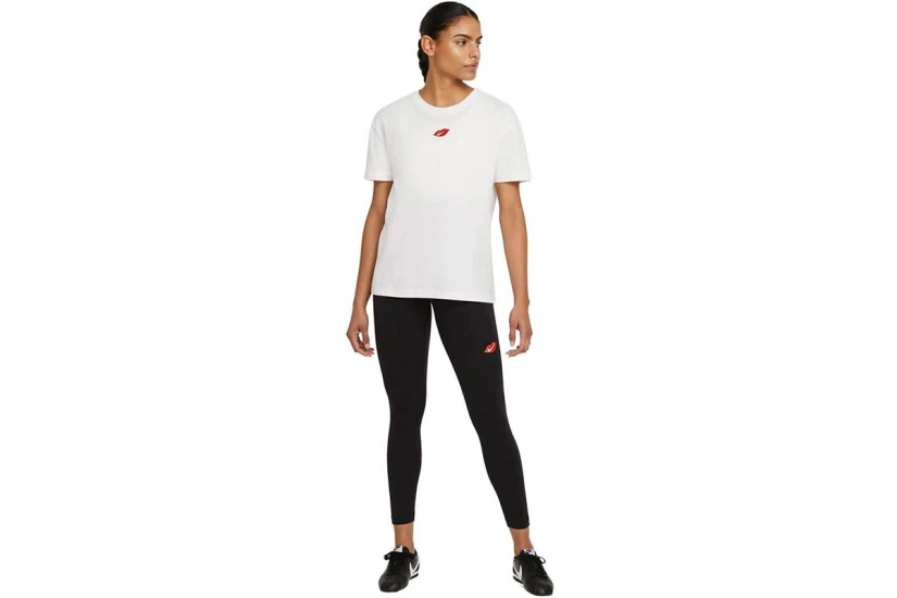 Nike Sportswear Graphic T-Shirt Γυναικείο (DB9817 100)