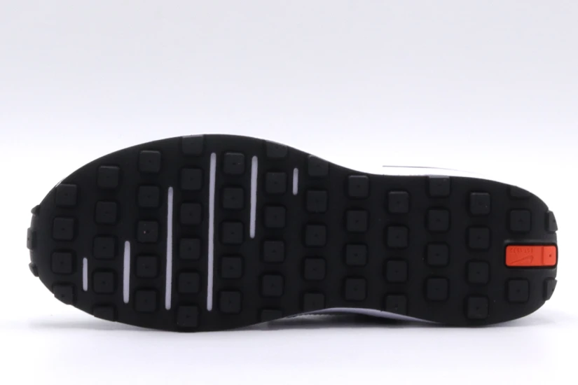 Nike Waffle One Sneakers (DC2533 001)