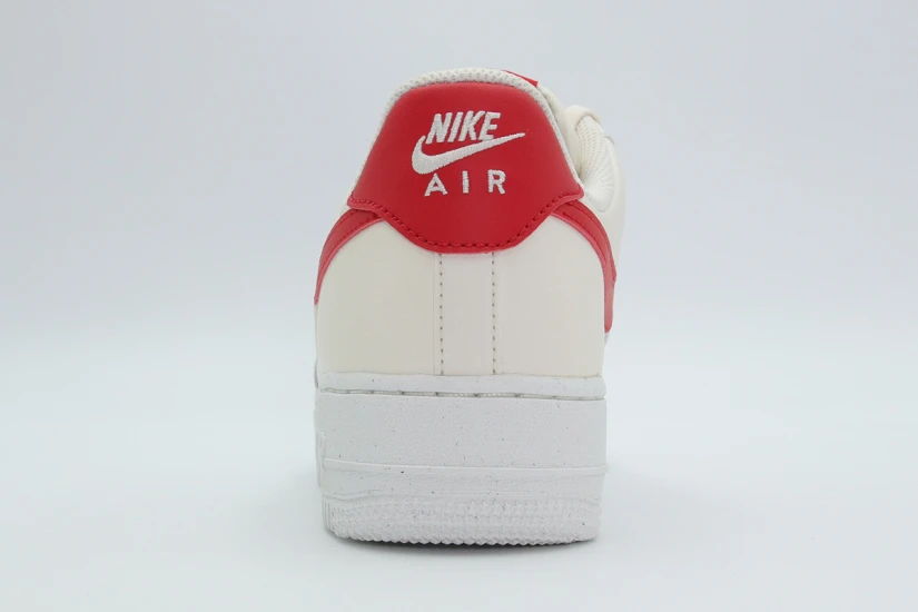 Nike Air Force 1 '07 Next Nature Sneakers Λευκά, Εκρού, Κόκκινα