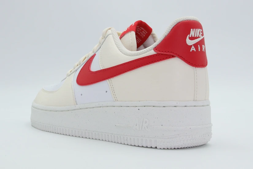 Nike Air Force 1 '07 Next Nature Sneakers Λευκά, Εκρού, Κόκκινα