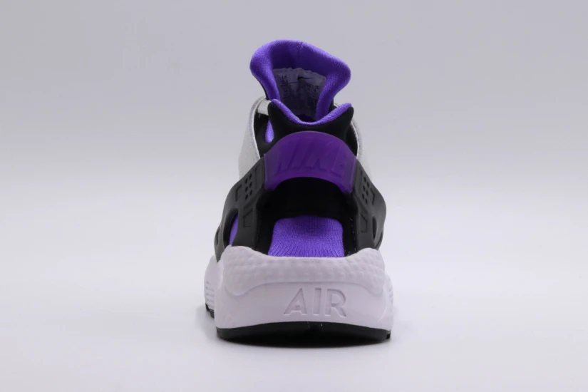 Nike Air Huarache Sneakers (DD1068 108)