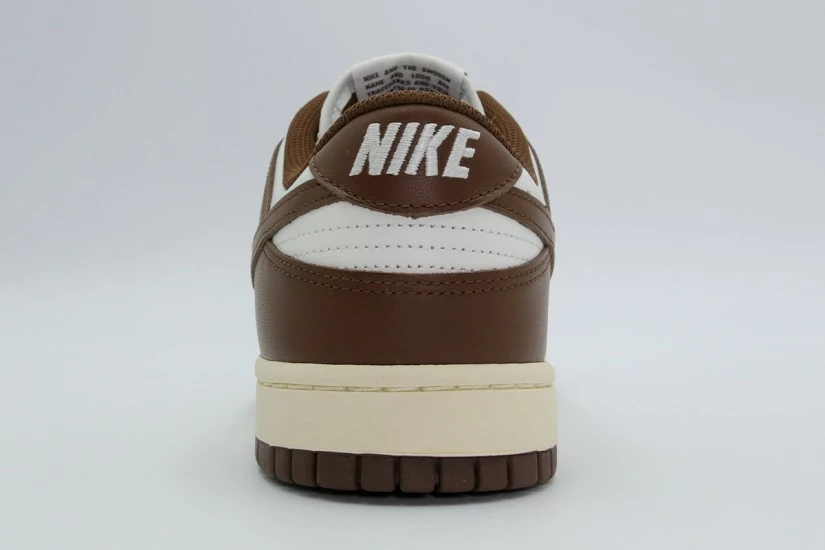Nike Dunk Low Sneakers Καφέ, Λευκά