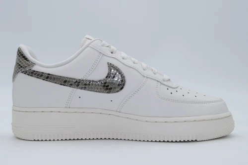 Nike Air Force 1 07 Sneakers (DD8959 002)