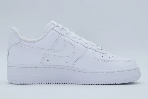 Nike Air Force 1 07 Sneakers (DD8959 100)