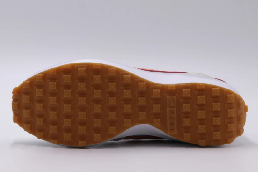 Nike Wmns Waffle Debut Sneakers (DH9523 003)