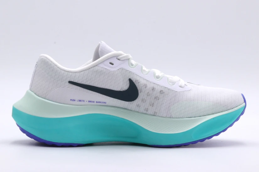 Nike Zoom Fly 5 Unisex Αθλητικά Παπούτσια Λευκό, Βεραμάν, Μαύρο