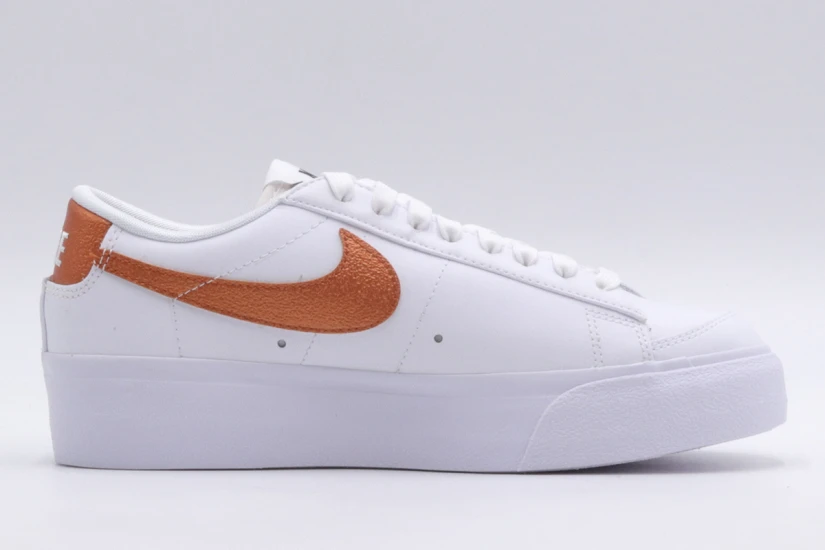 Nike Blazer Low Platform Γυναικεία Sneakers Λευκά, Πορτοκαλί