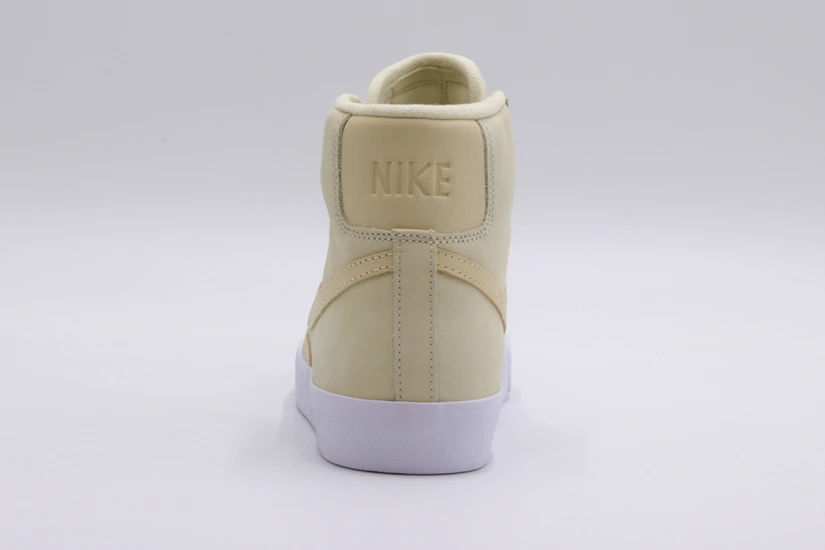 Nike Blazer PRM MF Γυναικεία Sneakers Μπεζ, Λευκά