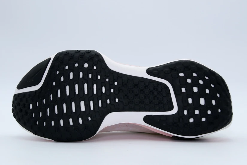 Nike Invincible 3 Αθλητικά Παπούτσια για Τρέξιμο Λευκά, Μαύρα, Ροζ