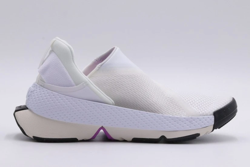 Nike Go Flyease Sneakers (DR5540 104)
