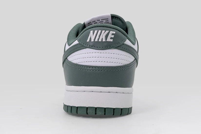 Nike Dunk Low Retro Ανδρικά Sneakers Λευκά, Χακί