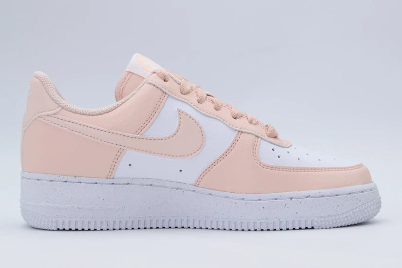 Nike Air Force 1 07 Next Nature Sneakers Λευκά, Σομόν