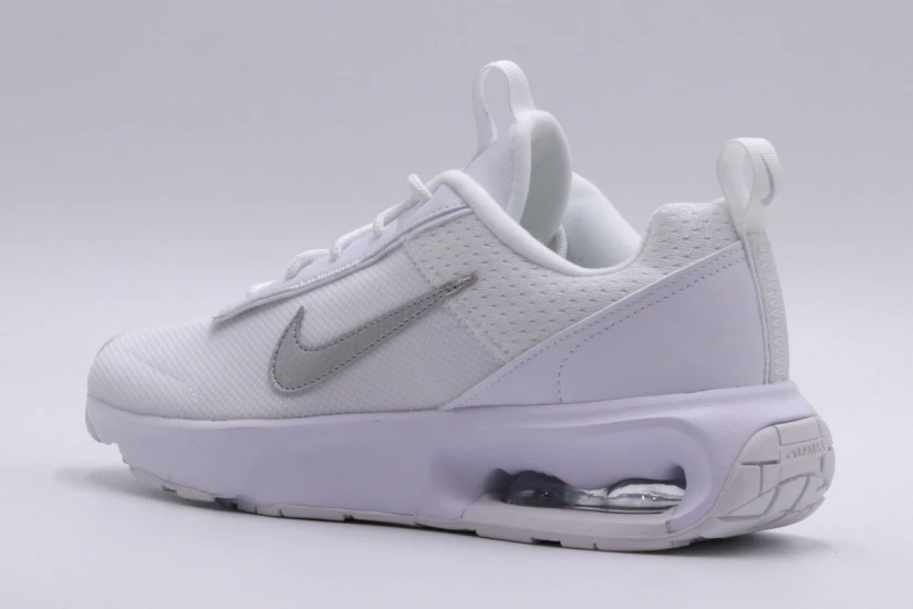 Nike Air Max Intrlk Lite Sneakers (DV5695 100)