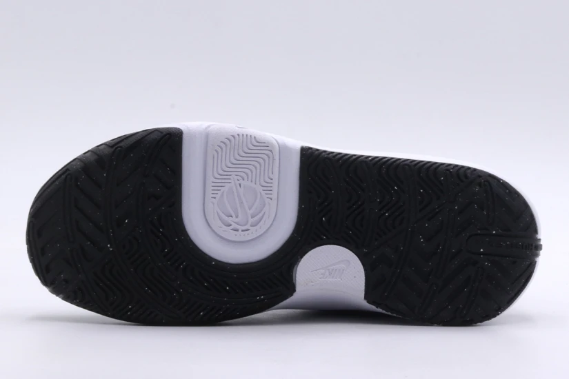 Nike Team Hustle D 11 Παιδικά Μπασκετικά Παπούτσια Μαύρα, Λευκά