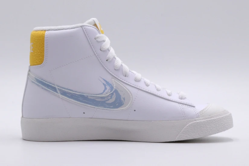 Nike Blazer Mid 77 Παιδικά Sneakers Λευκά, Ασημί, Κίτρινα