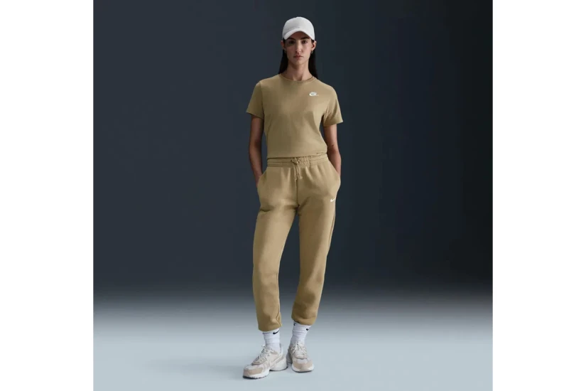 Nike Sportswear Club Essentials Γυναικείο Κοντομάνικο T-Shirt Μπεζ