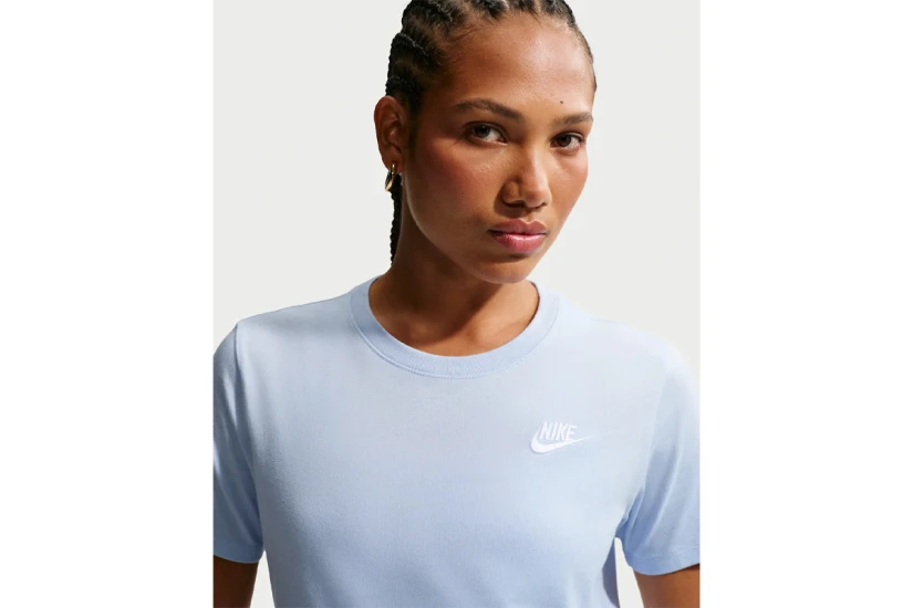 Nike Sportswear Club Essentials Γυναικείο Κοντομάνικο T-Shirt Γαλάζιο