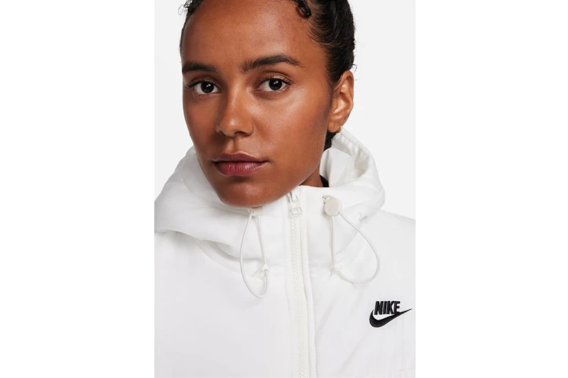 Nike Classic Puffer Γυναικείο Puffer Μπουφάν με Κουκούλα Λευκό