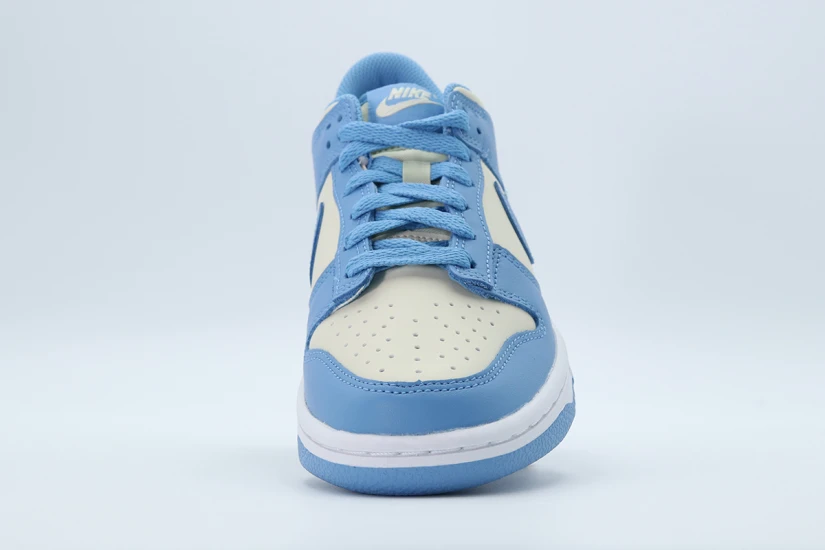 Nike Dunk Low Sneakers Σιέλ, Εκρού