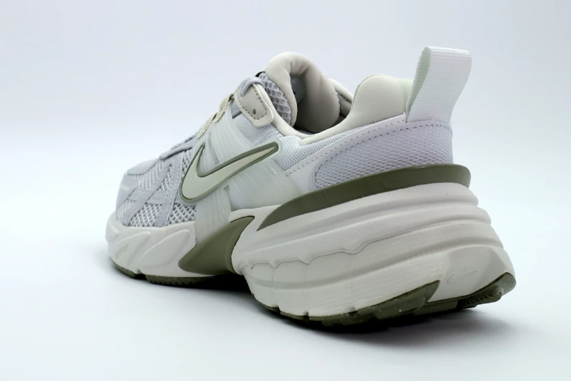 Nike V2K Run Sneakers Γκρι, Κυπαρισσί