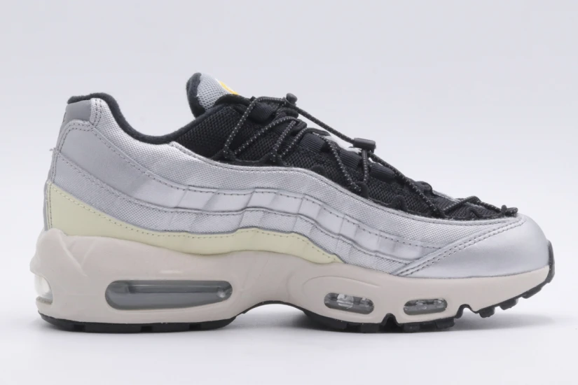 Nike Air Max 95 Γυναικεία Sneakers Ασημί, Μαύρα, Λευκά