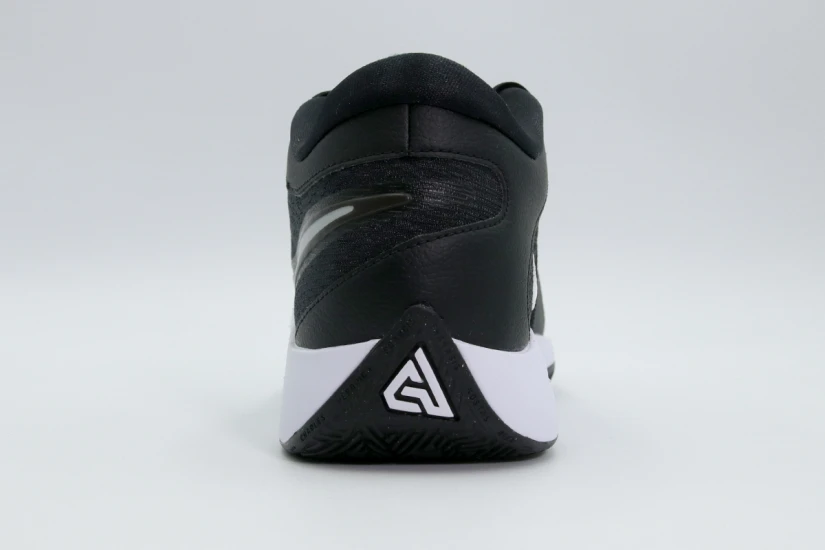 Nike Giannis Freak 6 Ανδρικά Μπασκετικά Παπούτσια Μαύρα, Γκρι, Λευκά