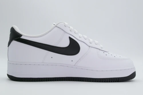 Nike Air Force 1 07 Sneakers (FQ4296 101)