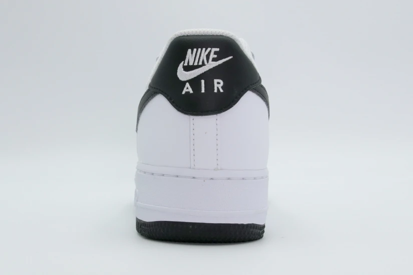 Nike Air Force 1 '07 Ανδρικά Sneakers Λευκά, Μαύρα