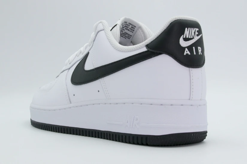 Nike Air Force 1 '07 Ανδρικά Sneakers Λευκά, Μαύρα