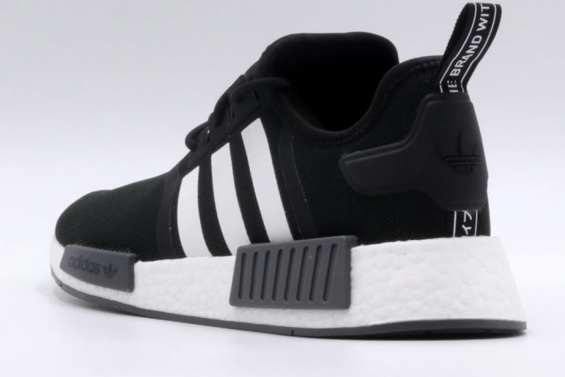 Adidas Originals NMD_R1 Primeblue Ανδρικά Sneakers Μαύρα, Λευκά
