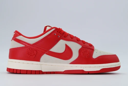 Nike W Dunk Low Sneakers (HF1986 100)
