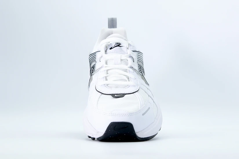 Nike V2K Run Sneakers Μαύρα, Λευκά