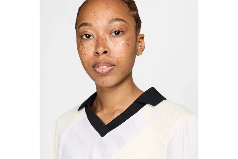Nike Sportswear Γυναικείο Μακρυμάνικο Crop Top Λευκό
