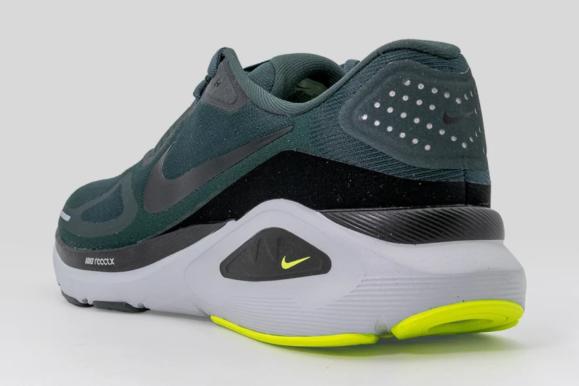 Nike Structure 26 Ανδρικά Αθλητικά Παπούτσια για Τρέξιμο