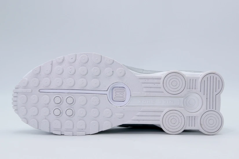 Nike Shox R4 Ανδρικά Sneakers Λευκά, Ασημί