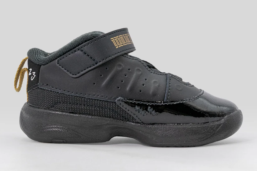 Jordan Max Aura 7 Βρεφικά Sneakers Μαύρα