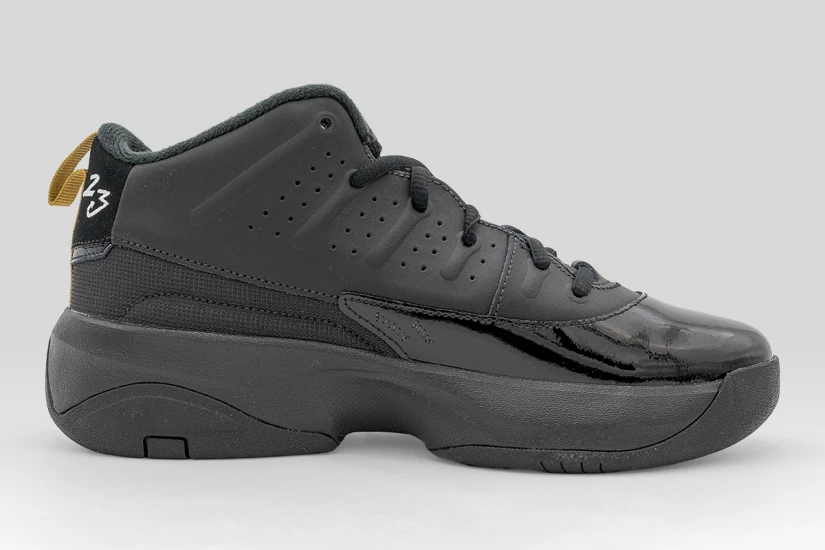Jordan Max Aura 7 Sneakers Μαύρα, Χρυσά
