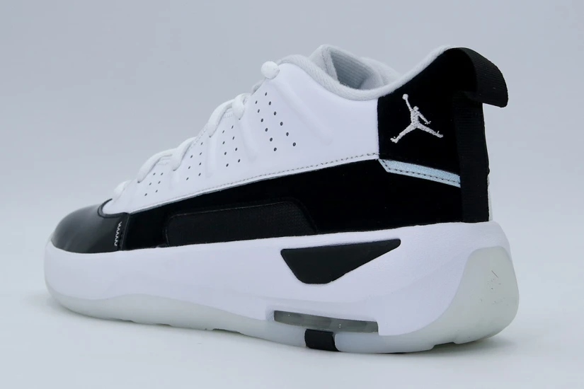 Jordan Max Aura 7 Ανδρικά Sneakers Μαύρα, Λευκά