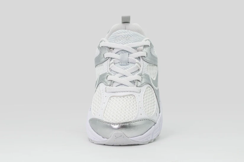 Nike V5 RNR Παιδικά Sneakers Λευκά, Ασημί