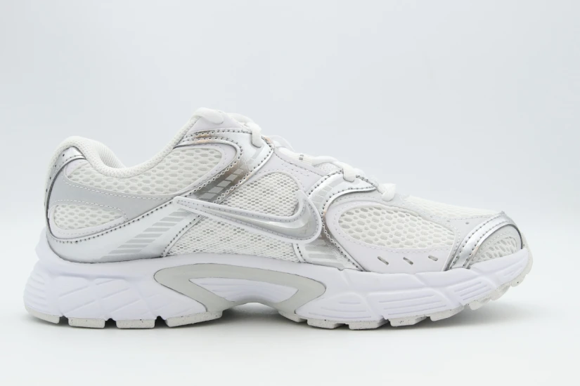 Nike V5 RNR Sneakers Λευκά, Ασημί