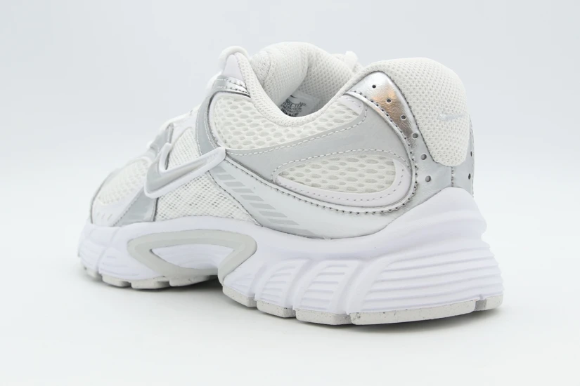 Nike V5 RNR Sneakers Λευκά, Ασημί