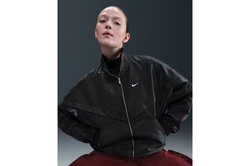 Nike Sportswear Windrunner Shine Γυναικείο Αντιανεμικό Μπουφάν Μαύρο