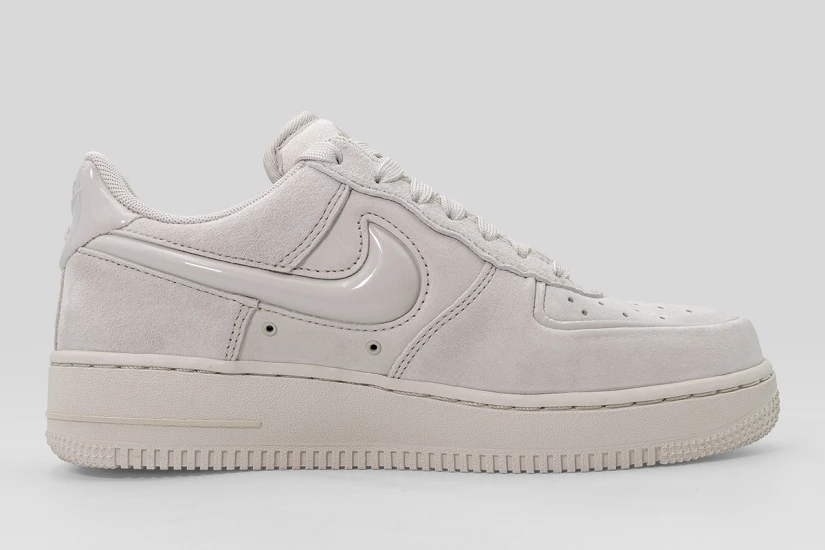 Nike Air Force 1 07 Lv8 Sneakers Εκρού
